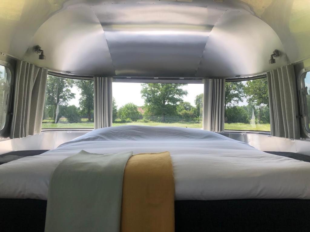 Amerikaanse Airstream Voor 2 Personen Reutum Buitenkant foto