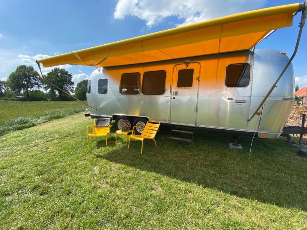 Amerikaanse Airstream Voor 2 Personen Reutum Buitenkant foto