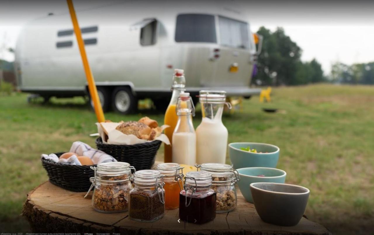 Amerikaanse Airstream Voor 2 Personen Reutum Buitenkant foto