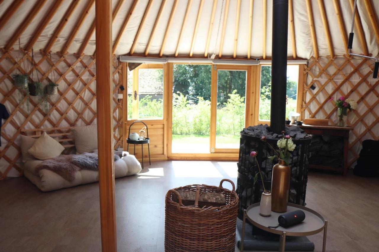 Amerikaanse Airstream Voor 2 Personen Reutum Buitenkant foto